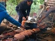 Vu Dai village boasts its traditional braised fish - ảnh 1
